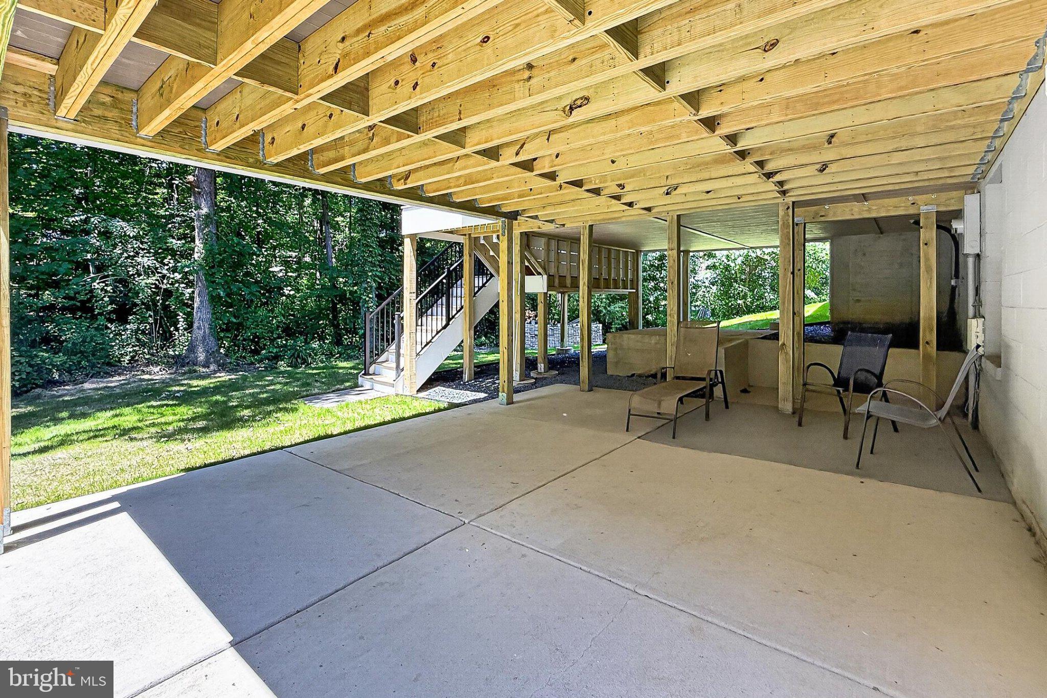 LAKEWOOD HILLS - Residential