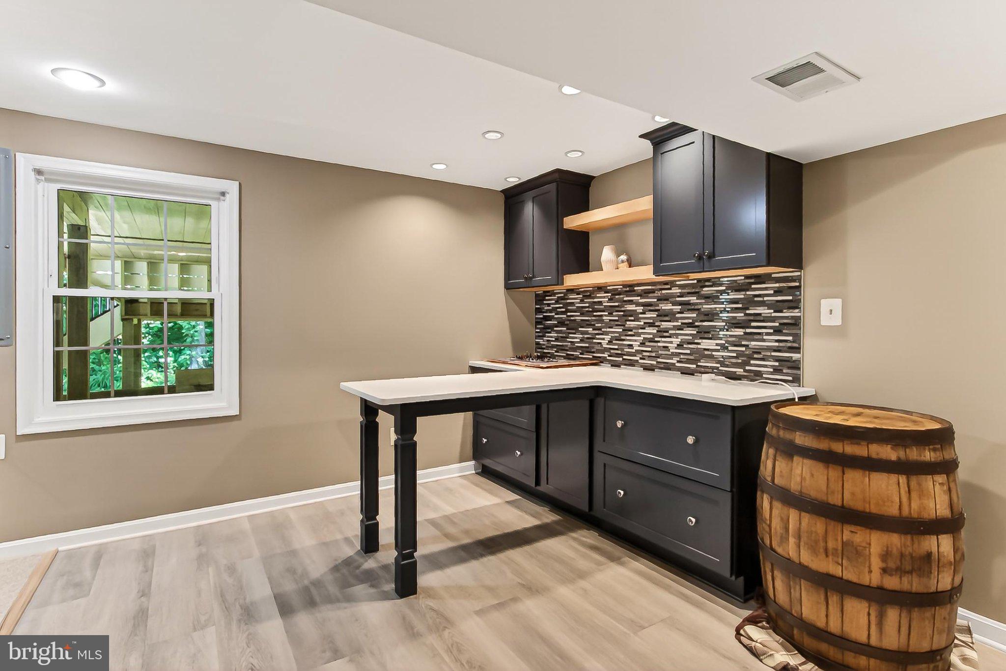 LAKEWOOD HILLS - Residential