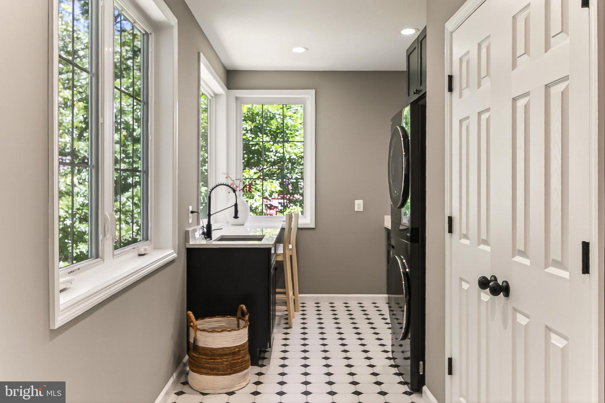 LAKEWOOD HILLS - Residential