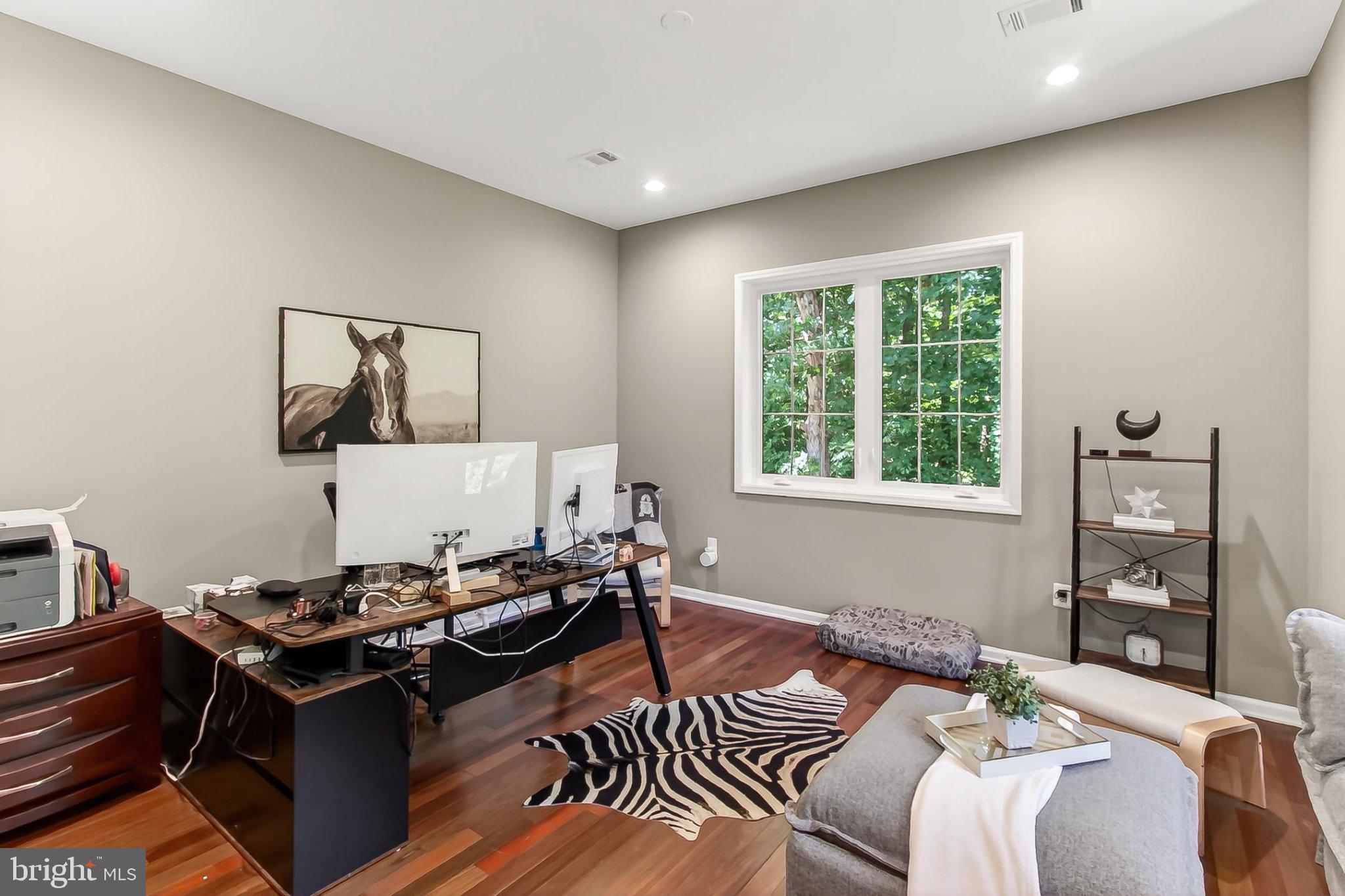 LAKEWOOD HILLS - Residential