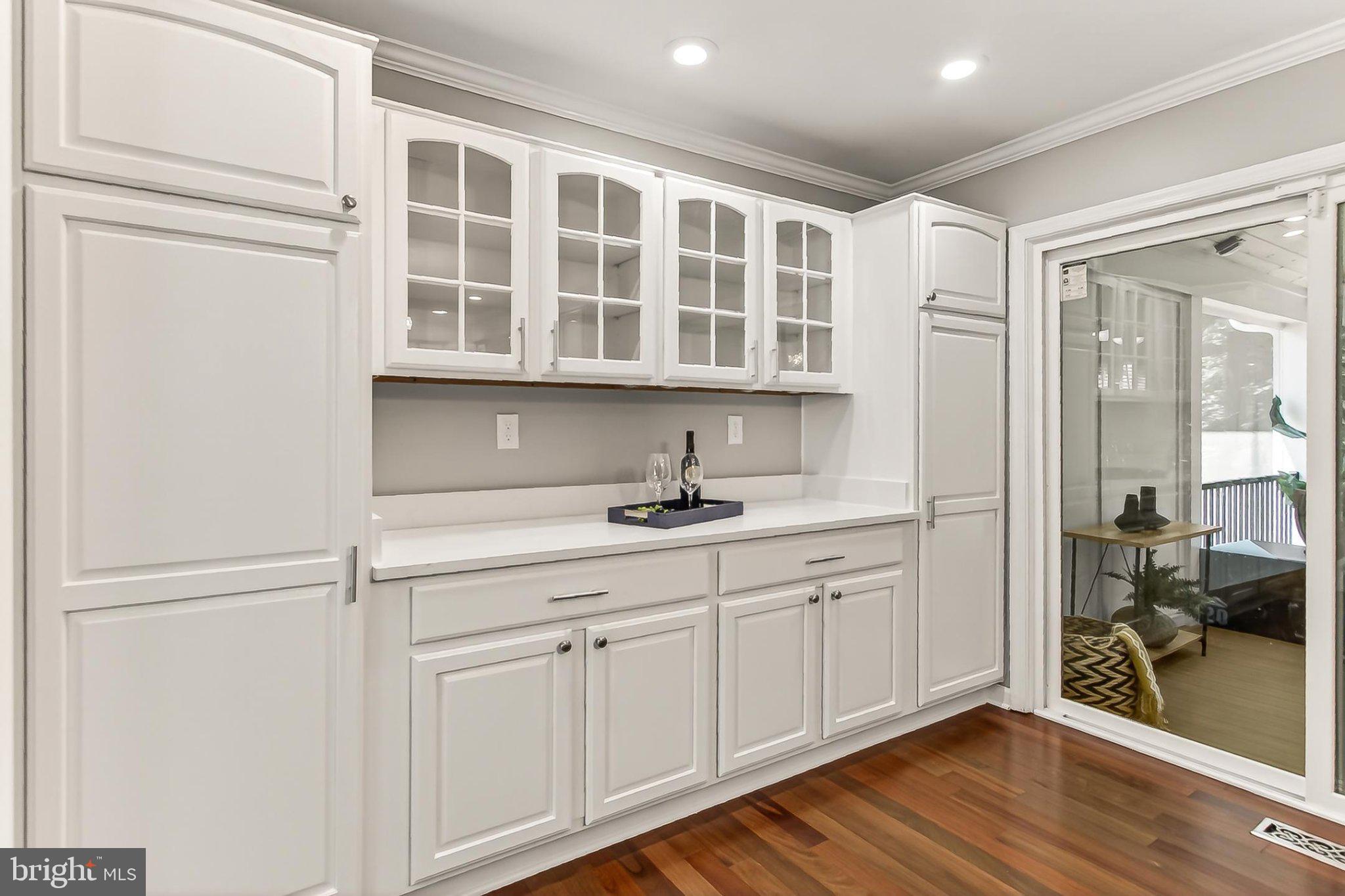 LAKEWOOD HILLS - Residential