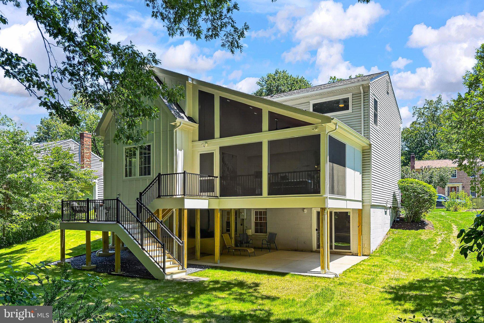 LAKEWOOD HILLS - Residential