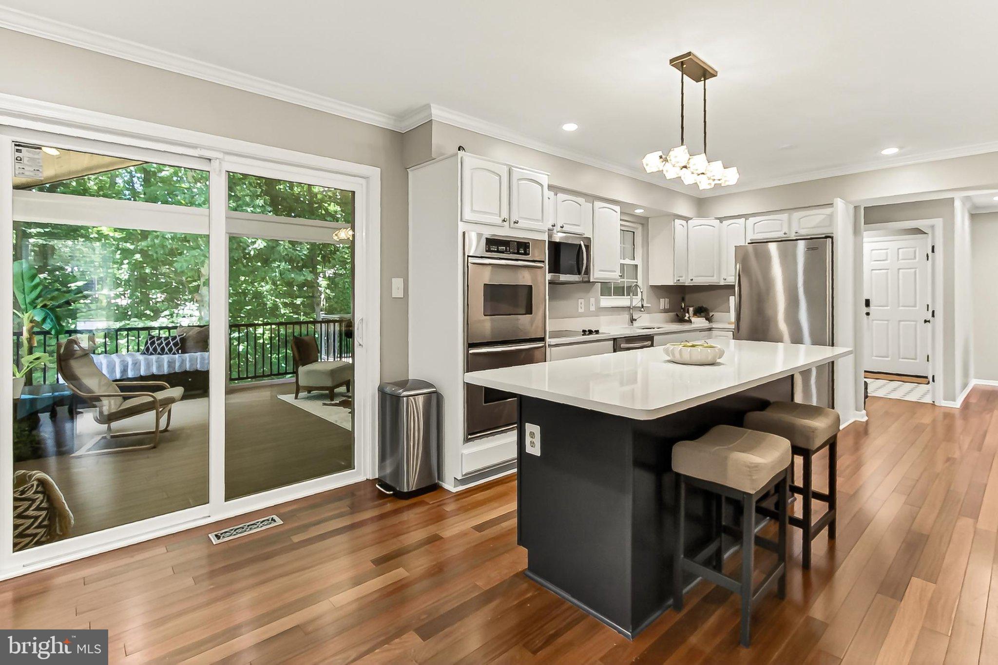 LAKEWOOD HILLS - Residential
