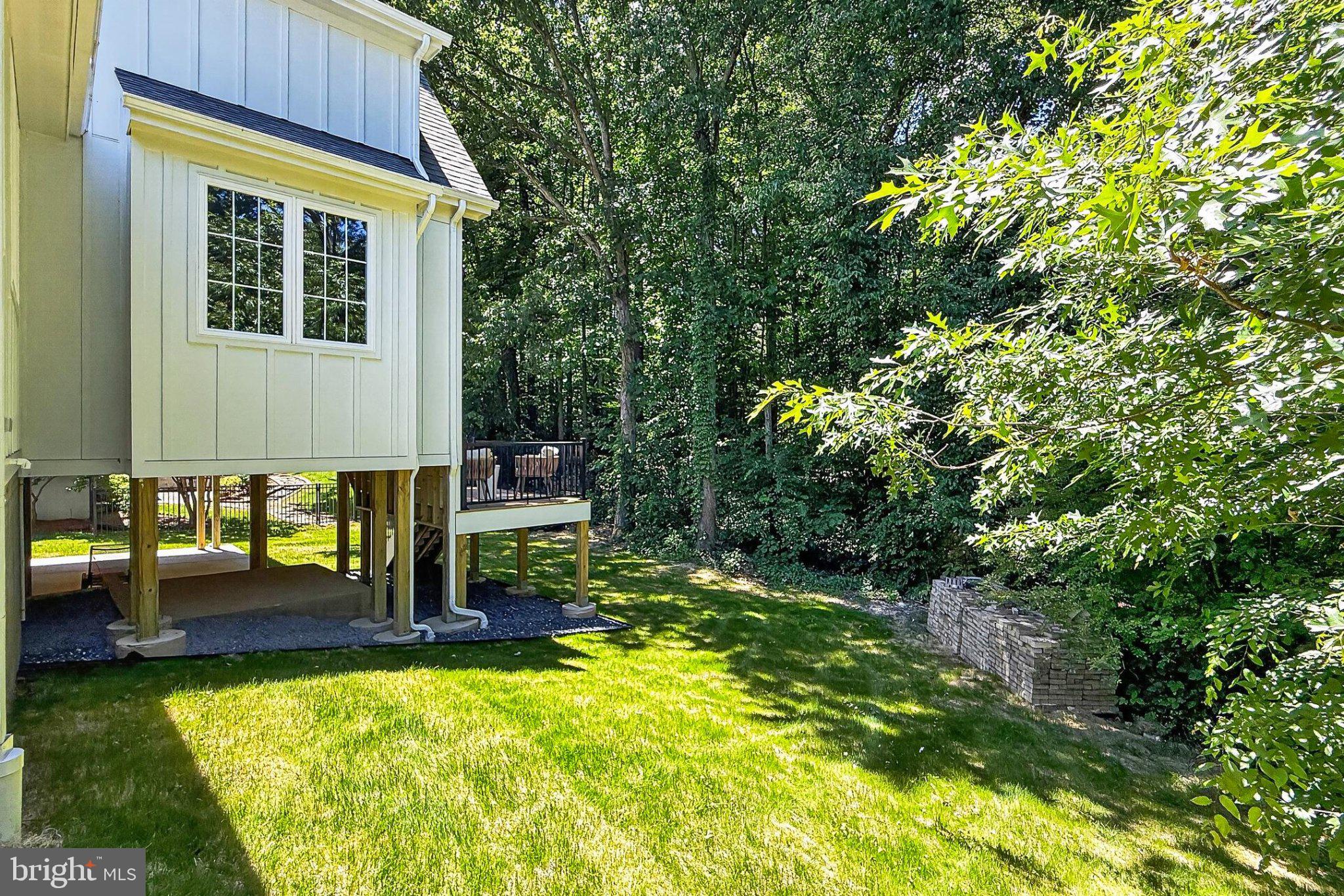 LAKEWOOD HILLS - Residential