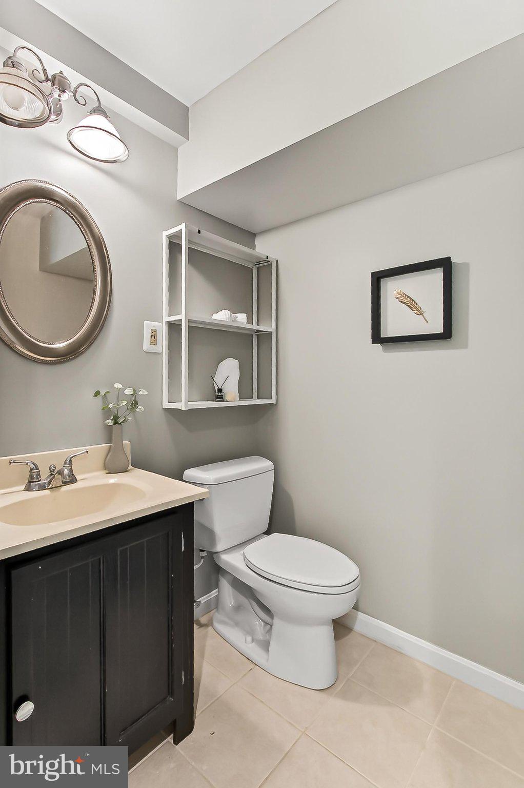 LAKEWOOD HILLS - Residential