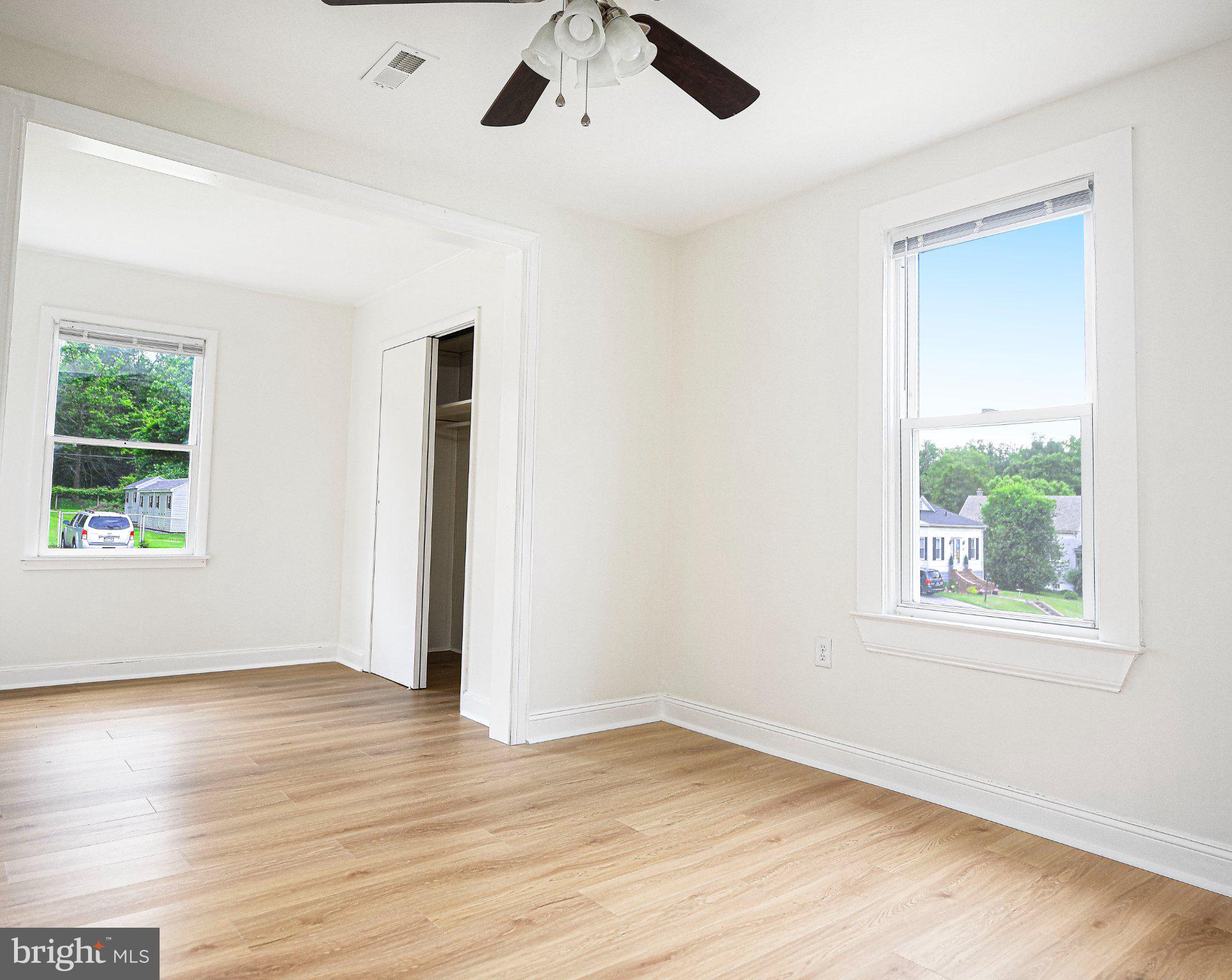 FULLERTON HEIGHTS - Residential