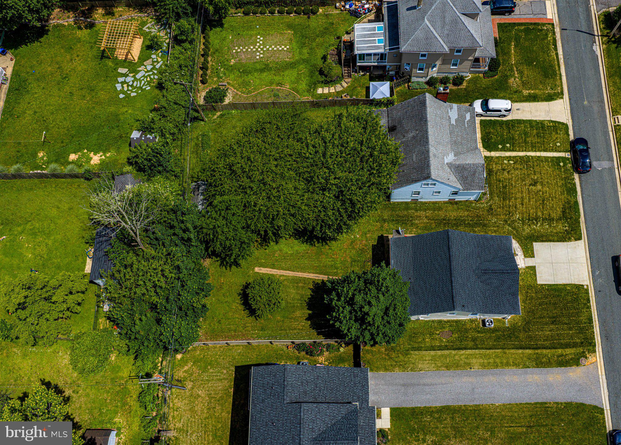 FULLERTON HEIGHTS - Residential