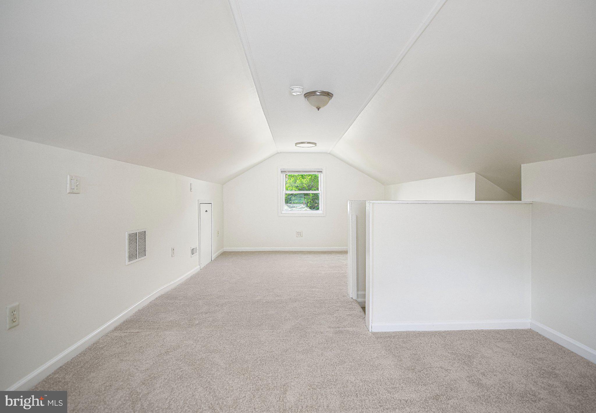 FULLERTON HEIGHTS - Residential