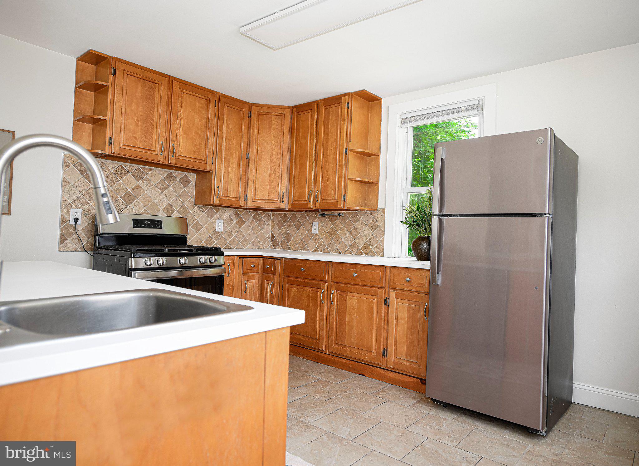FULLERTON HEIGHTS - Residential