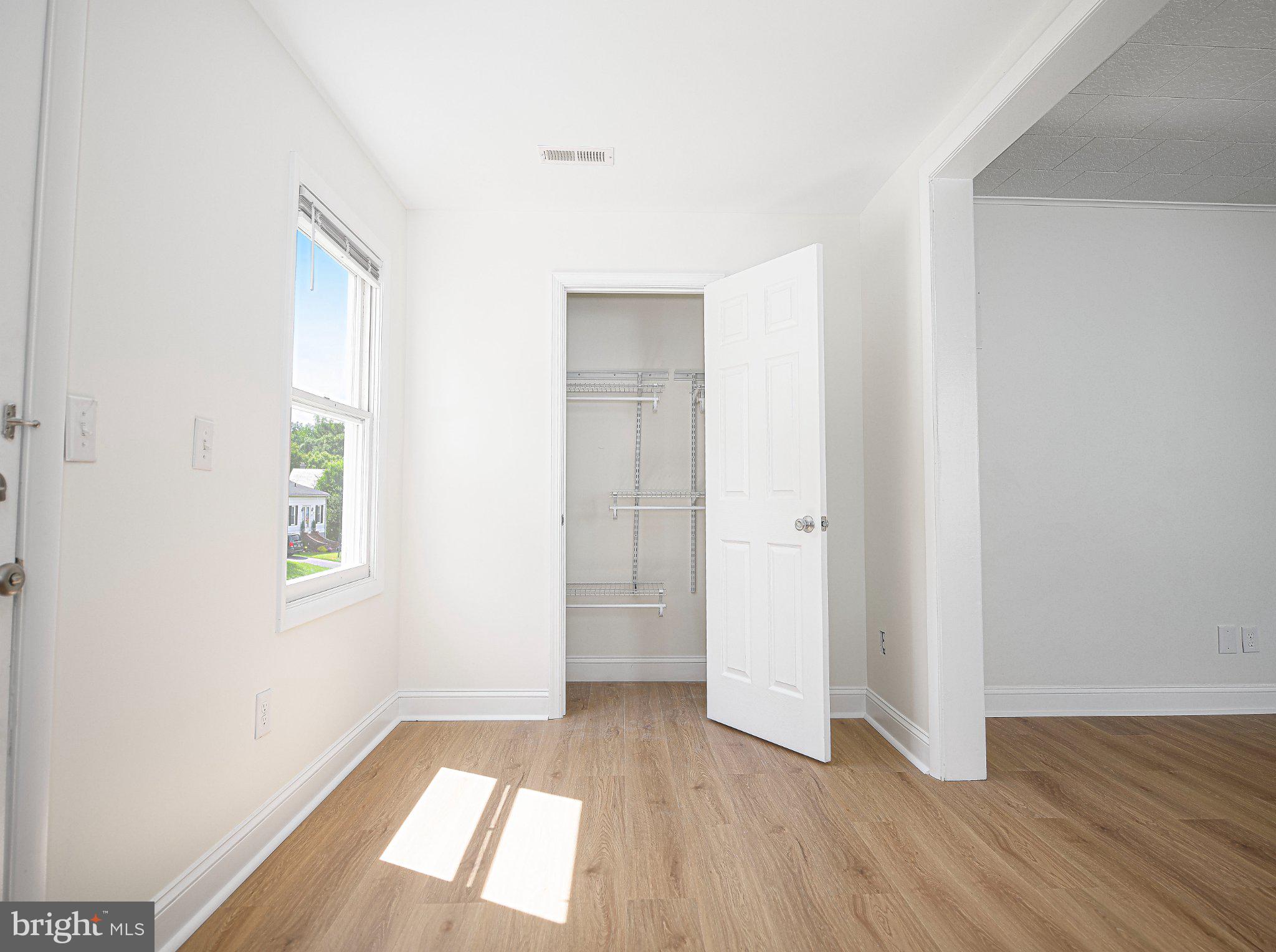 FULLERTON HEIGHTS - Residential