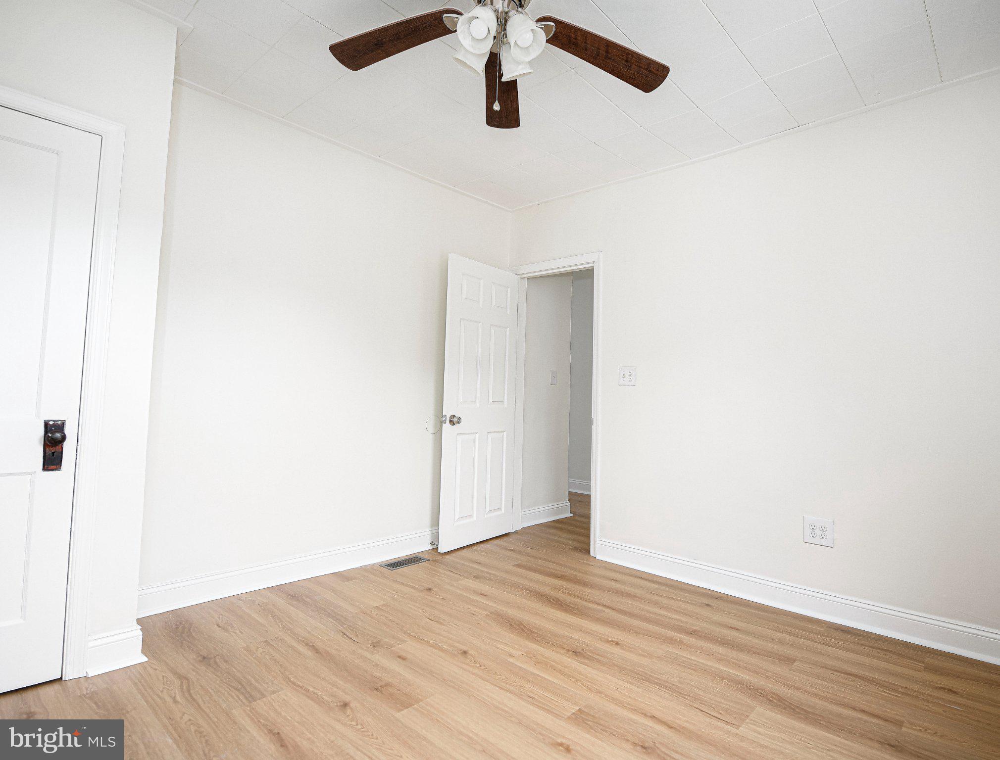 FULLERTON HEIGHTS - Residential