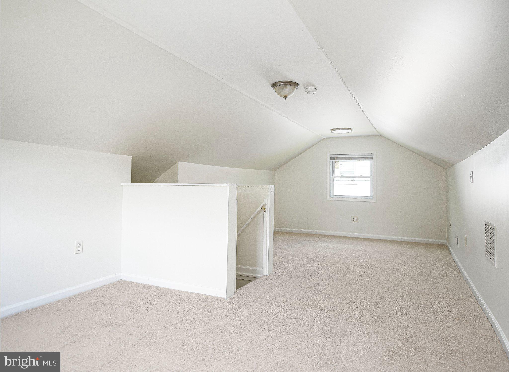 FULLERTON HEIGHTS - Residential