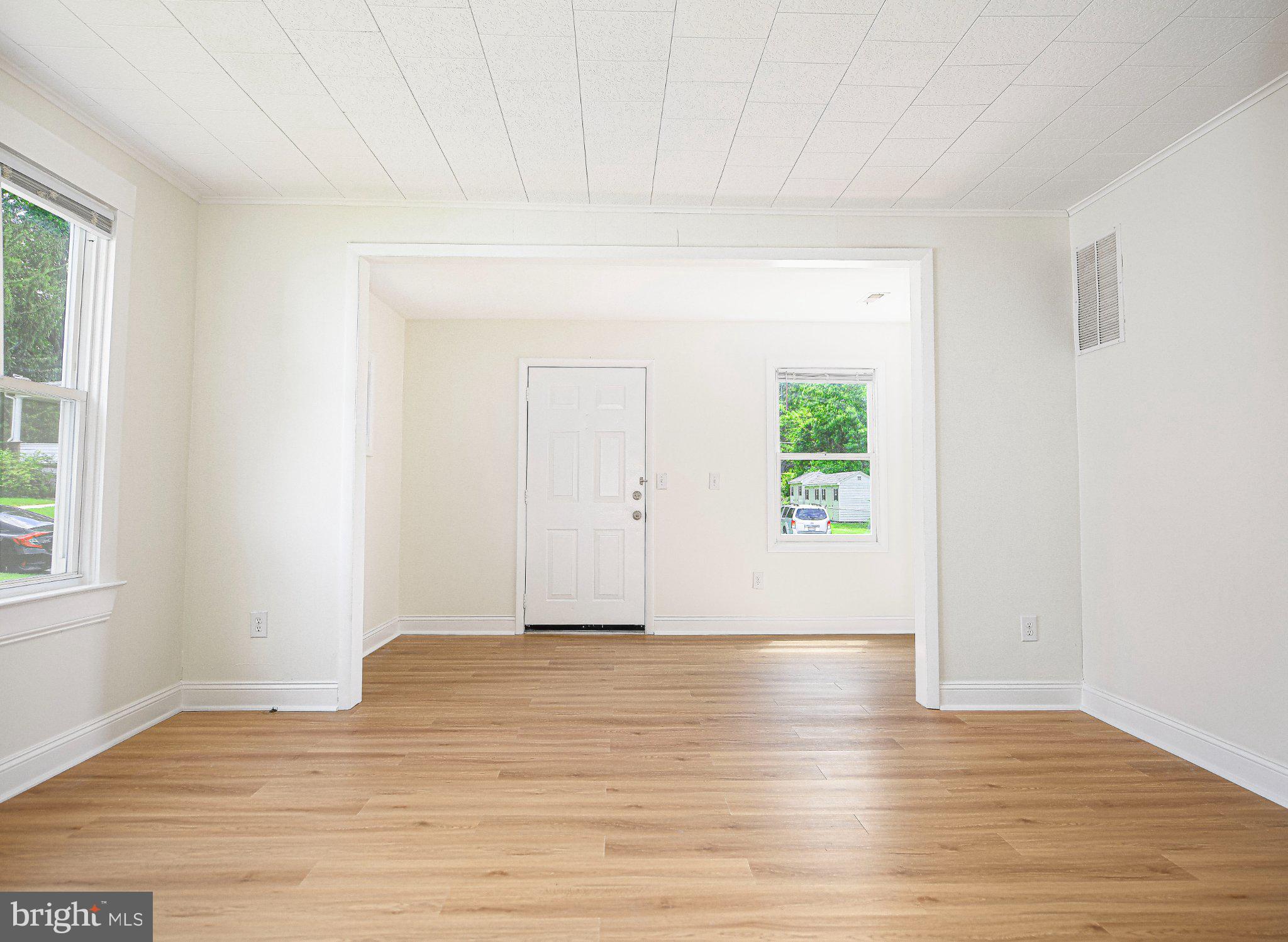 FULLERTON HEIGHTS - Residential