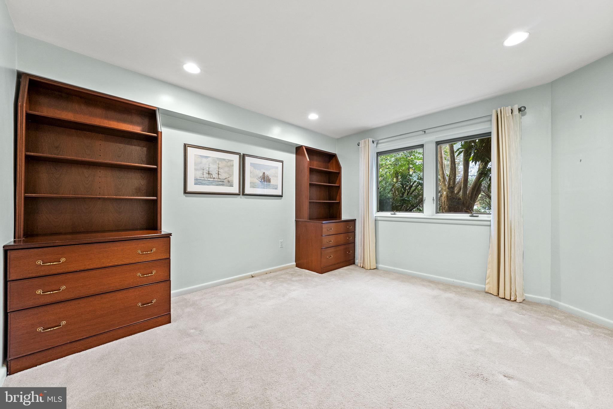 MALBROOK - Residential