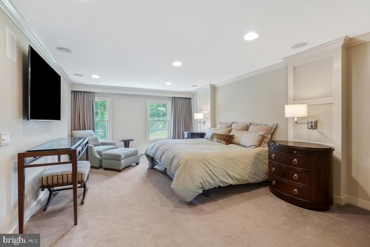 POTOMAC COMMONS - Residential
