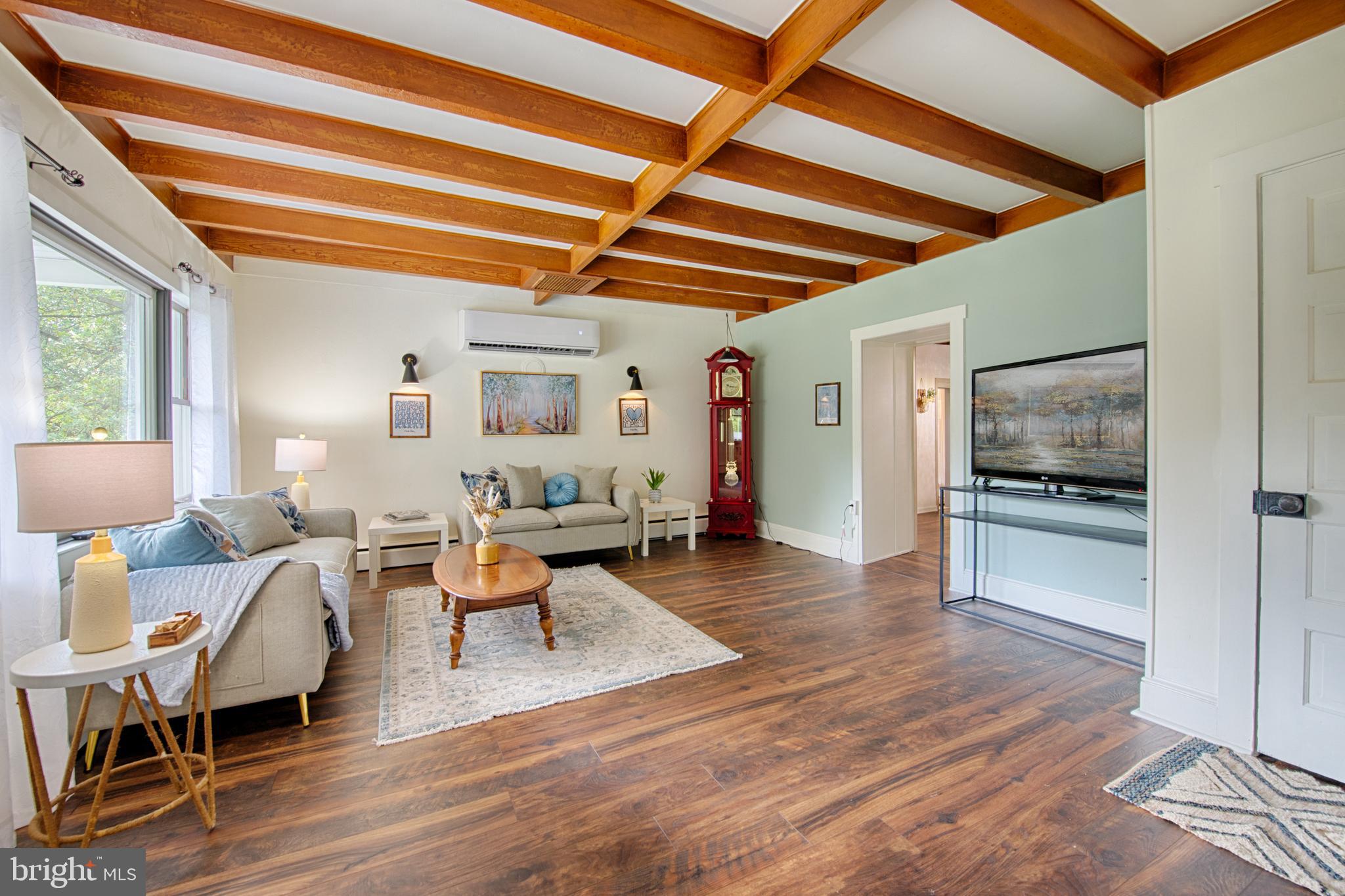 PERRYVILLE - Residential