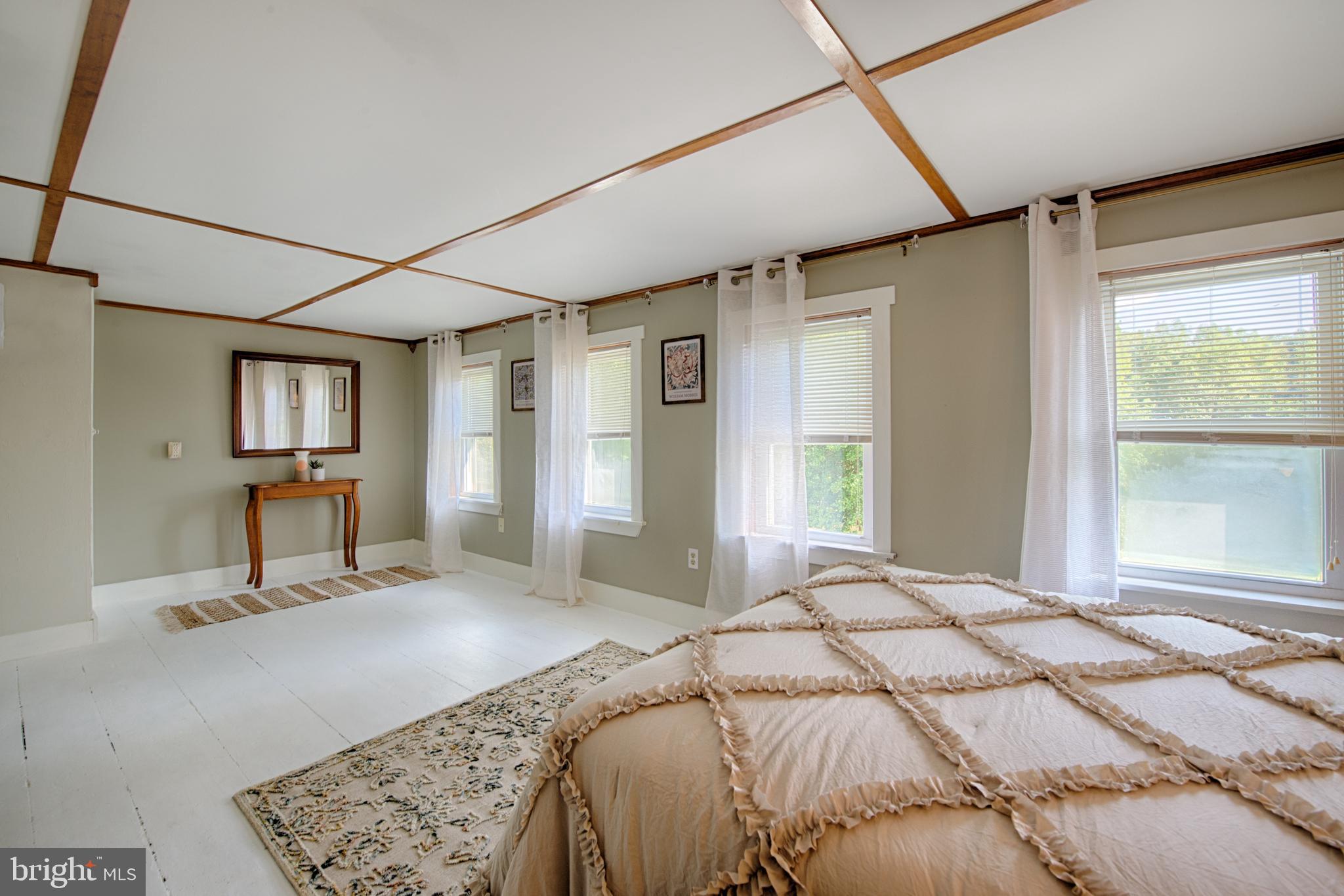 PERRYVILLE - Residential