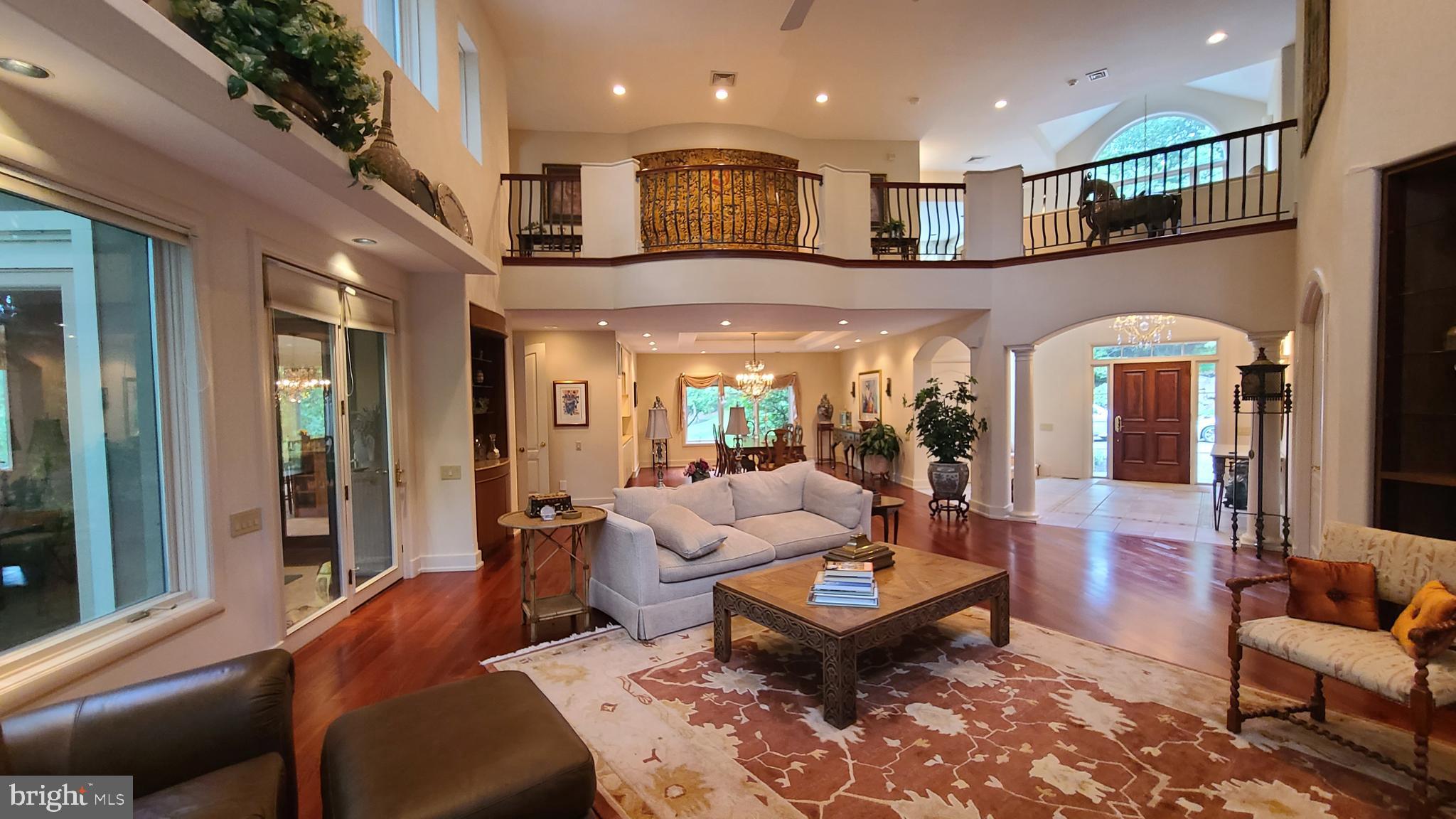 MEADOW BROOK - Residential