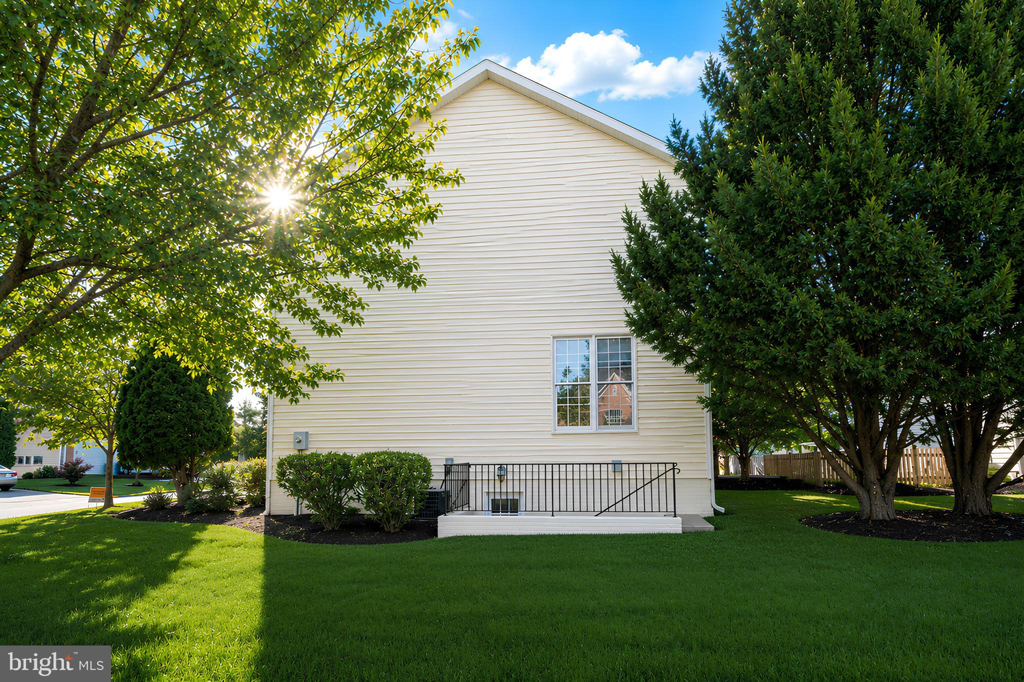 BROADLANDS - Residential
