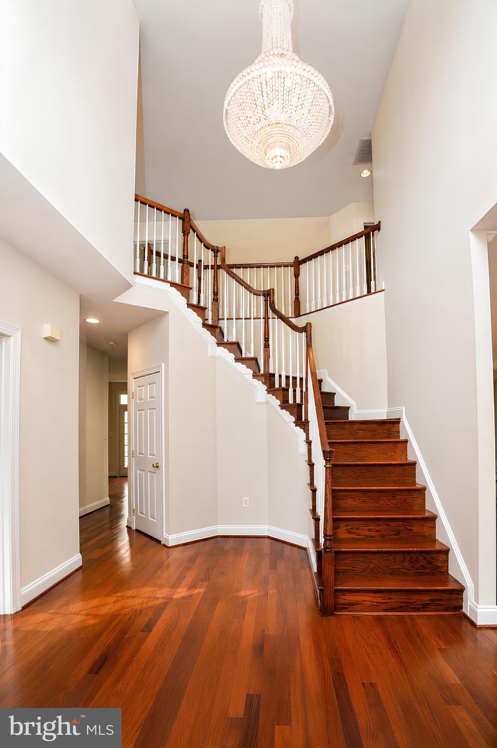 BROADLANDS - Residential