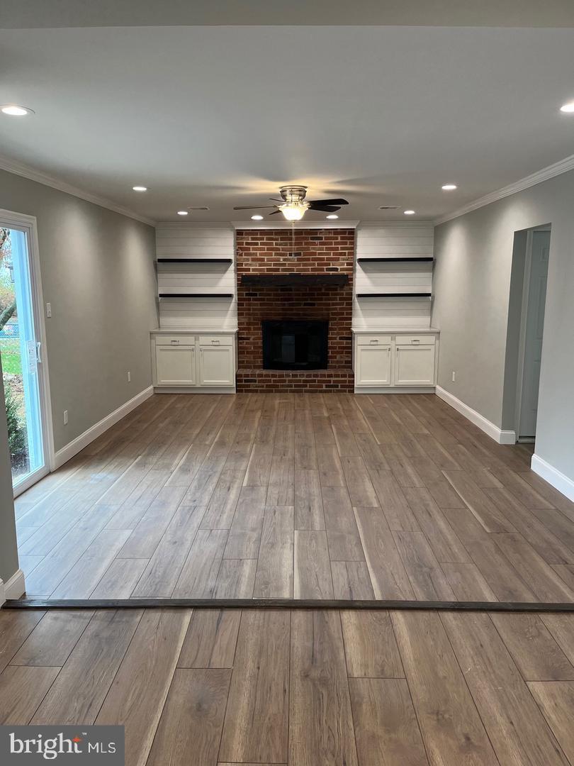 GLEN VIEW PARK - Residential