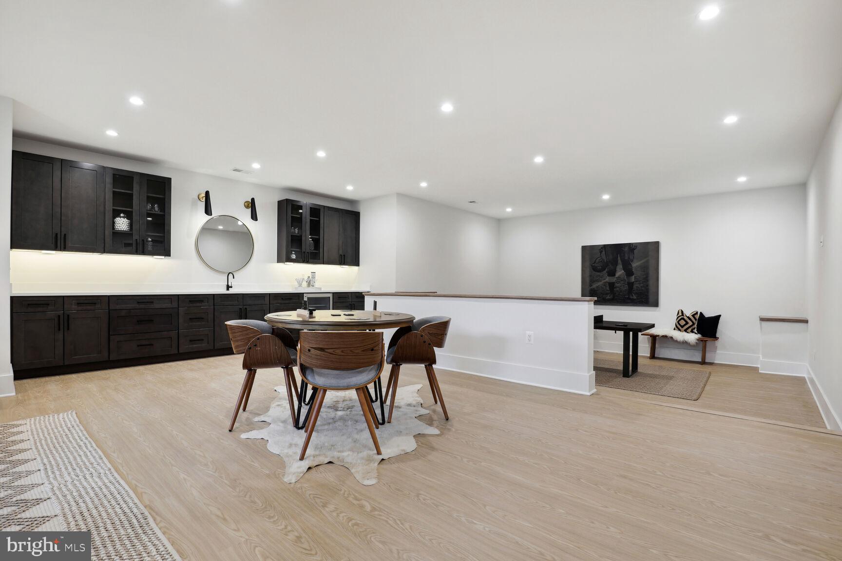 KENT GARDENS - Residential