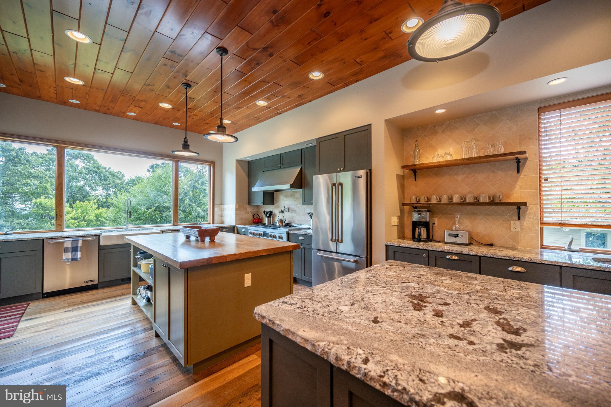BOULDER RIDGE - Residential