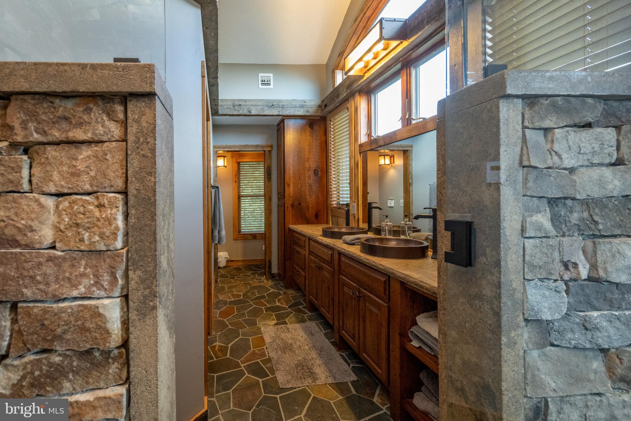 BOULDER RIDGE - Residential