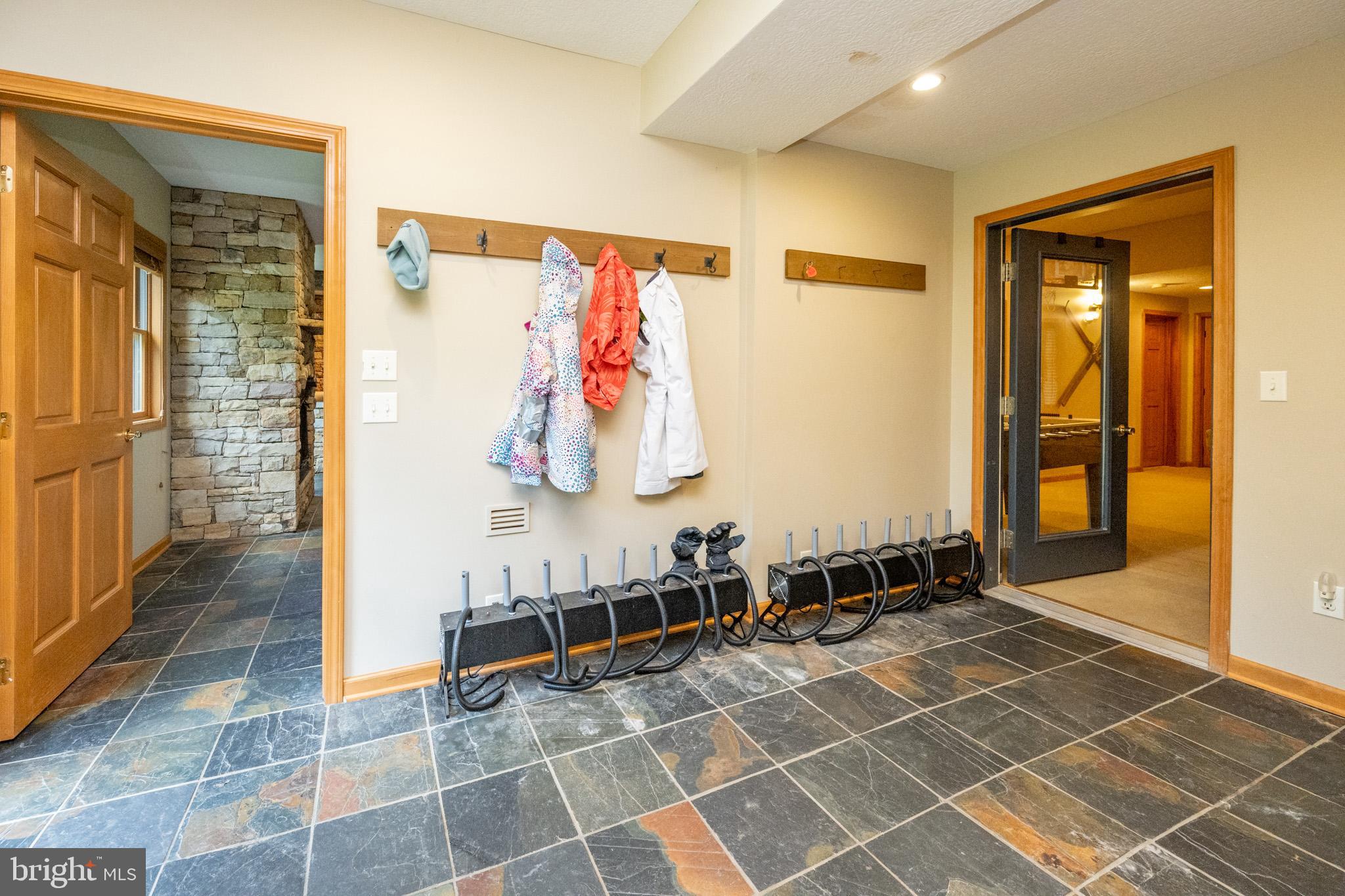 BOULDER RIDGE - Residential