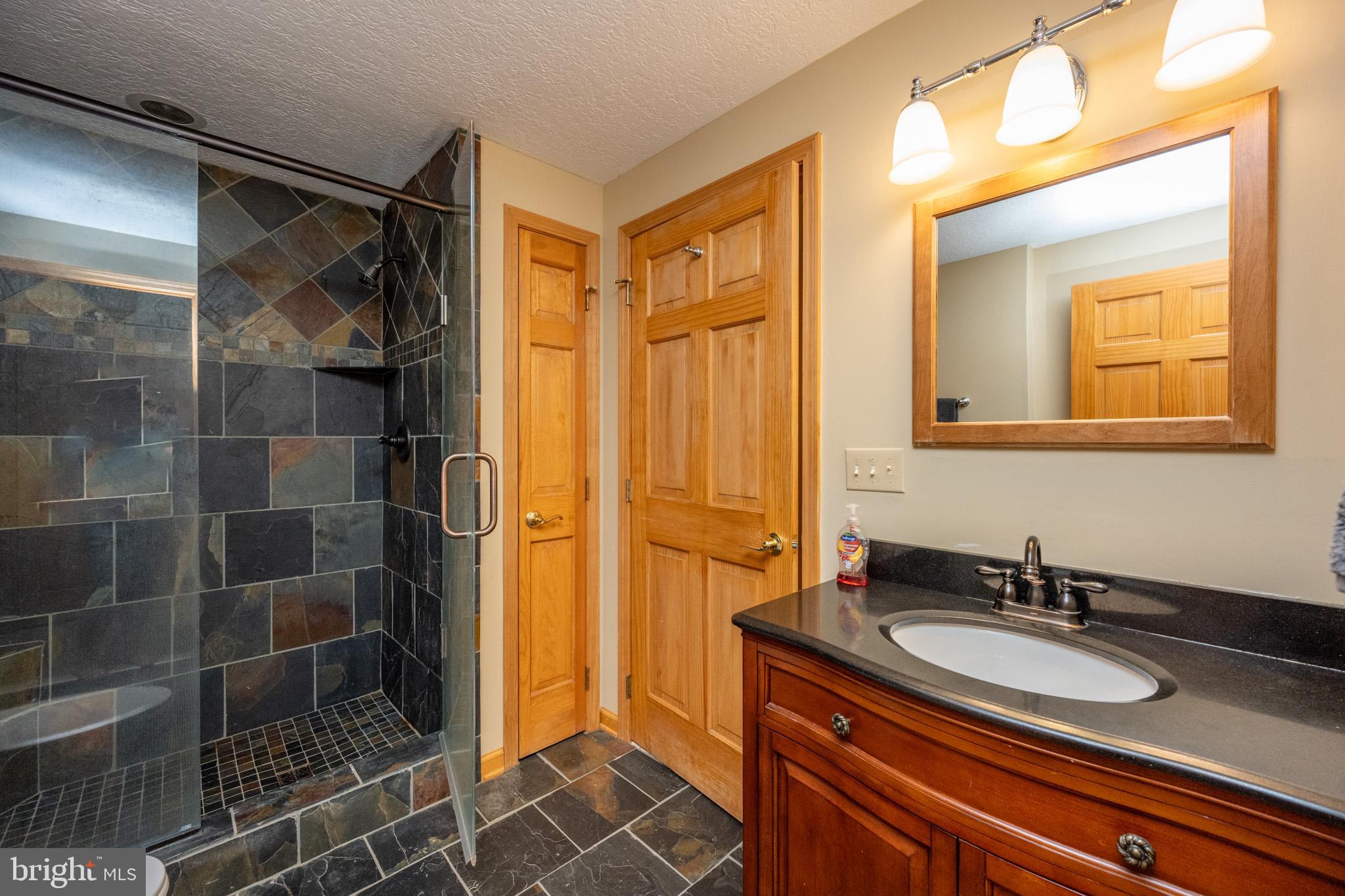 BOULDER RIDGE - Residential
