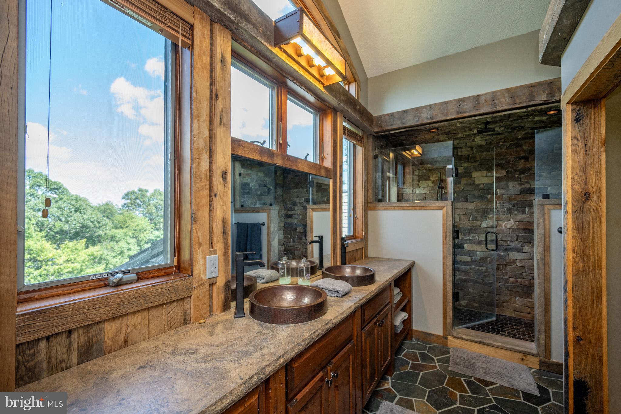 BOULDER RIDGE - Residential