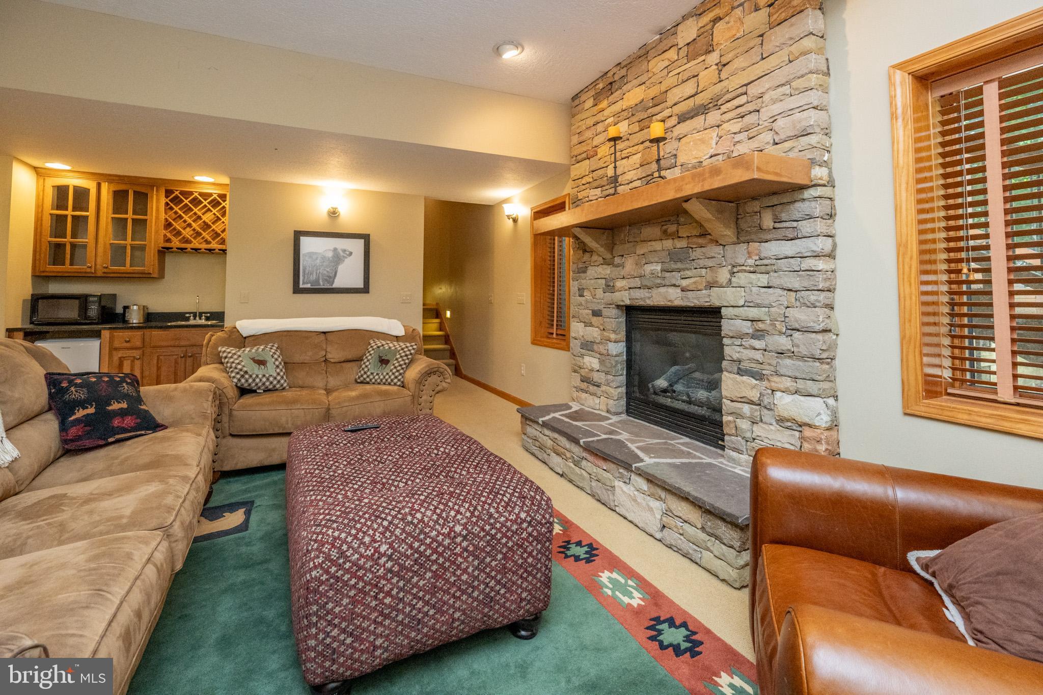 BOULDER RIDGE - Residential
