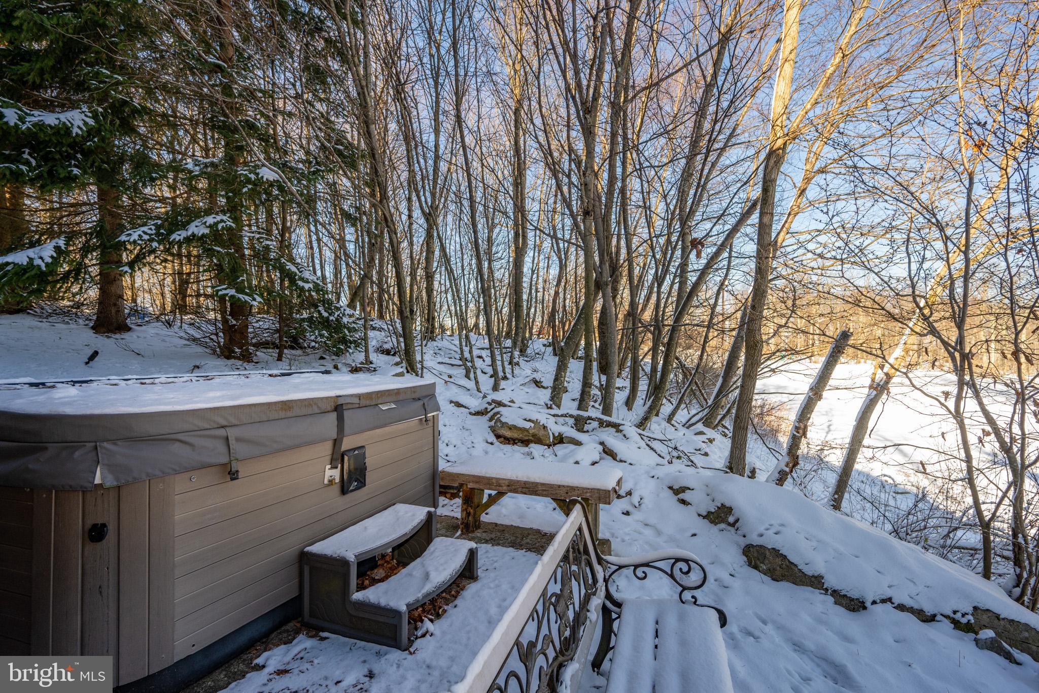 BOULDER RIDGE - Residential