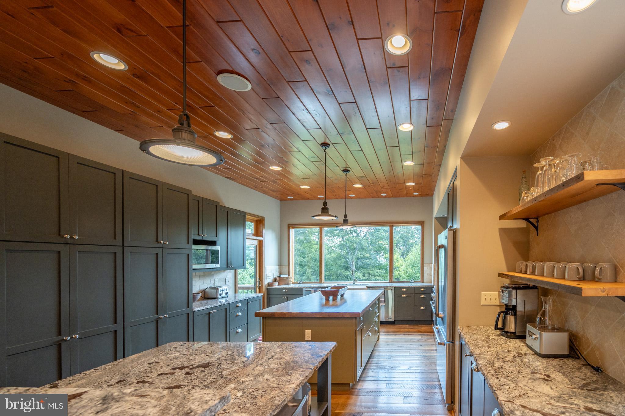 BOULDER RIDGE - Residential