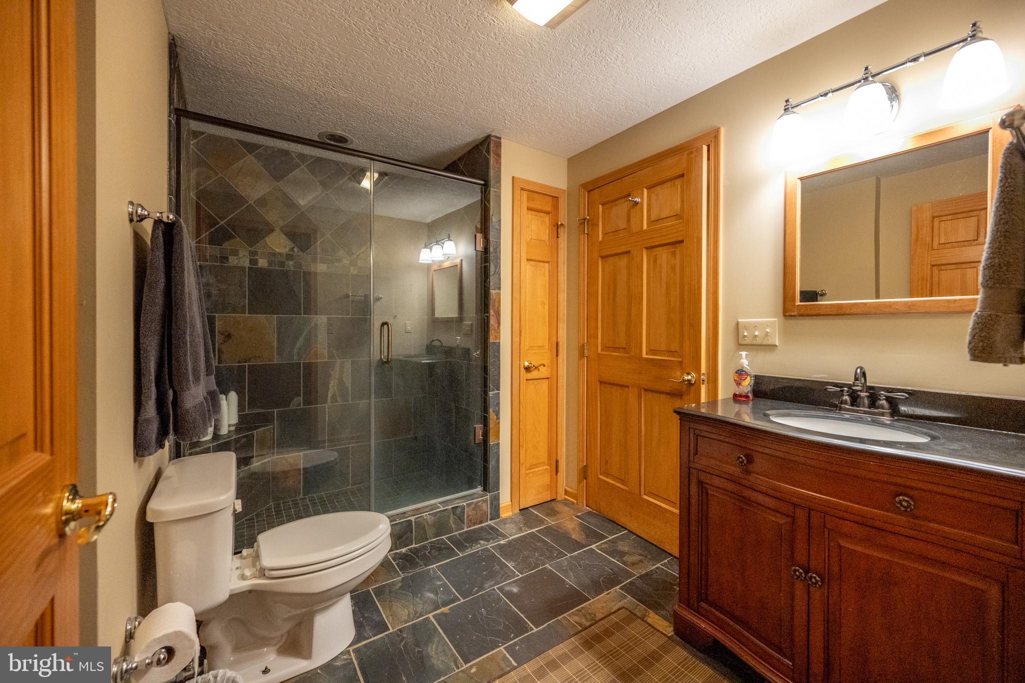 BOULDER RIDGE - Residential