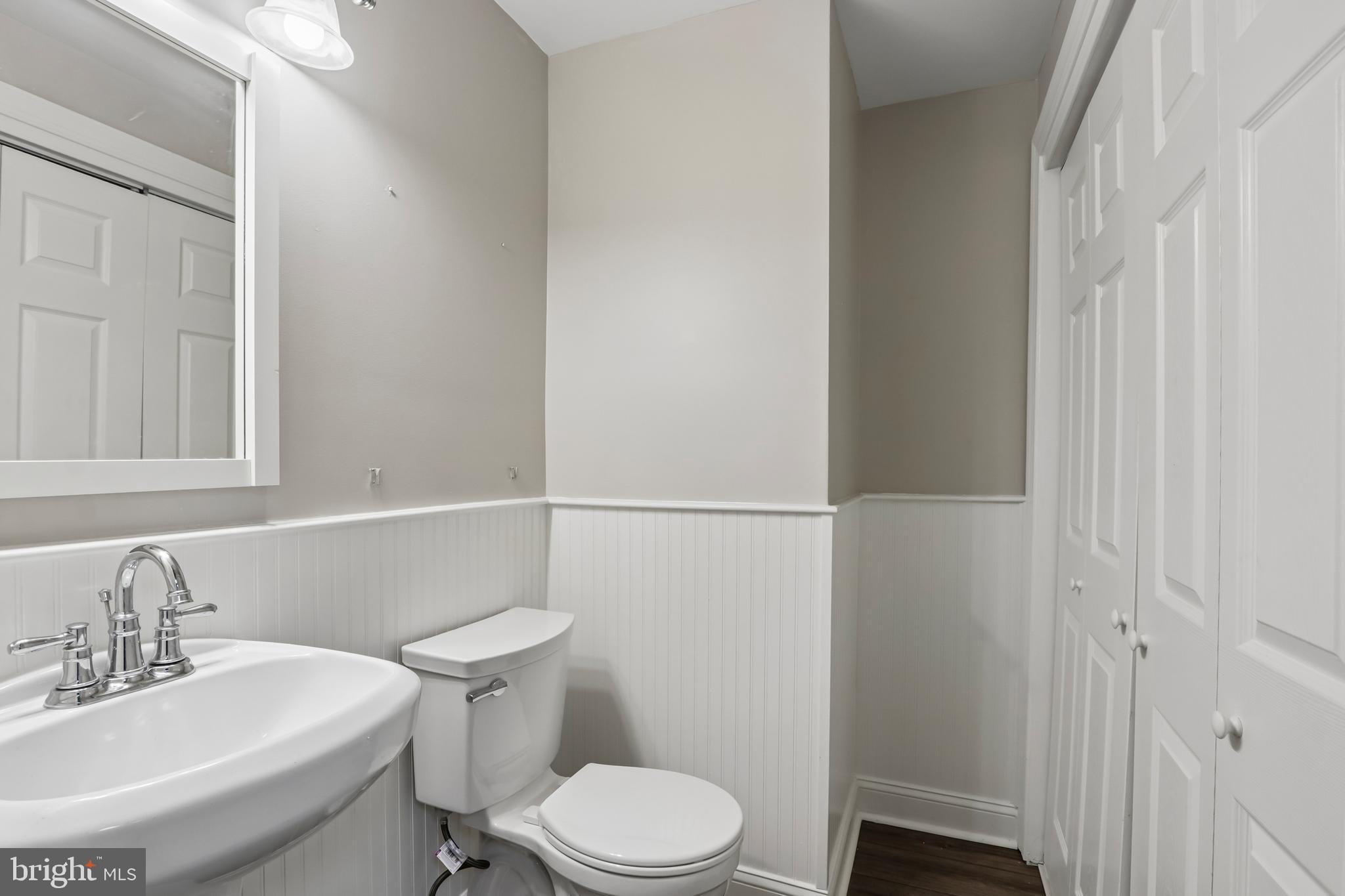 NEW BRITAIN WALK - Residential