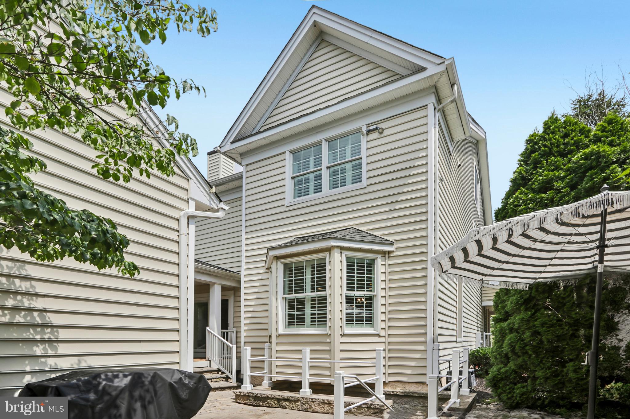 NEW BRITAIN WALK - Residential