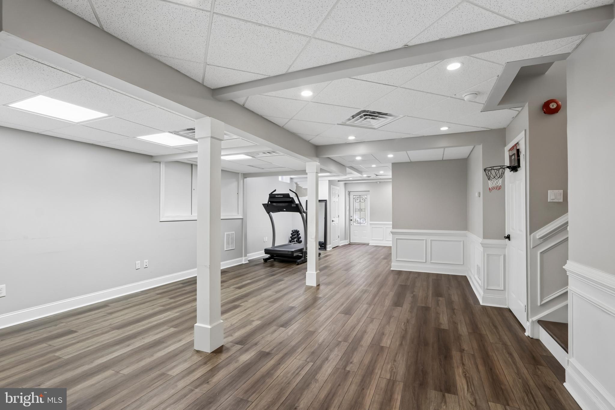 NEW BRITAIN WALK - Residential