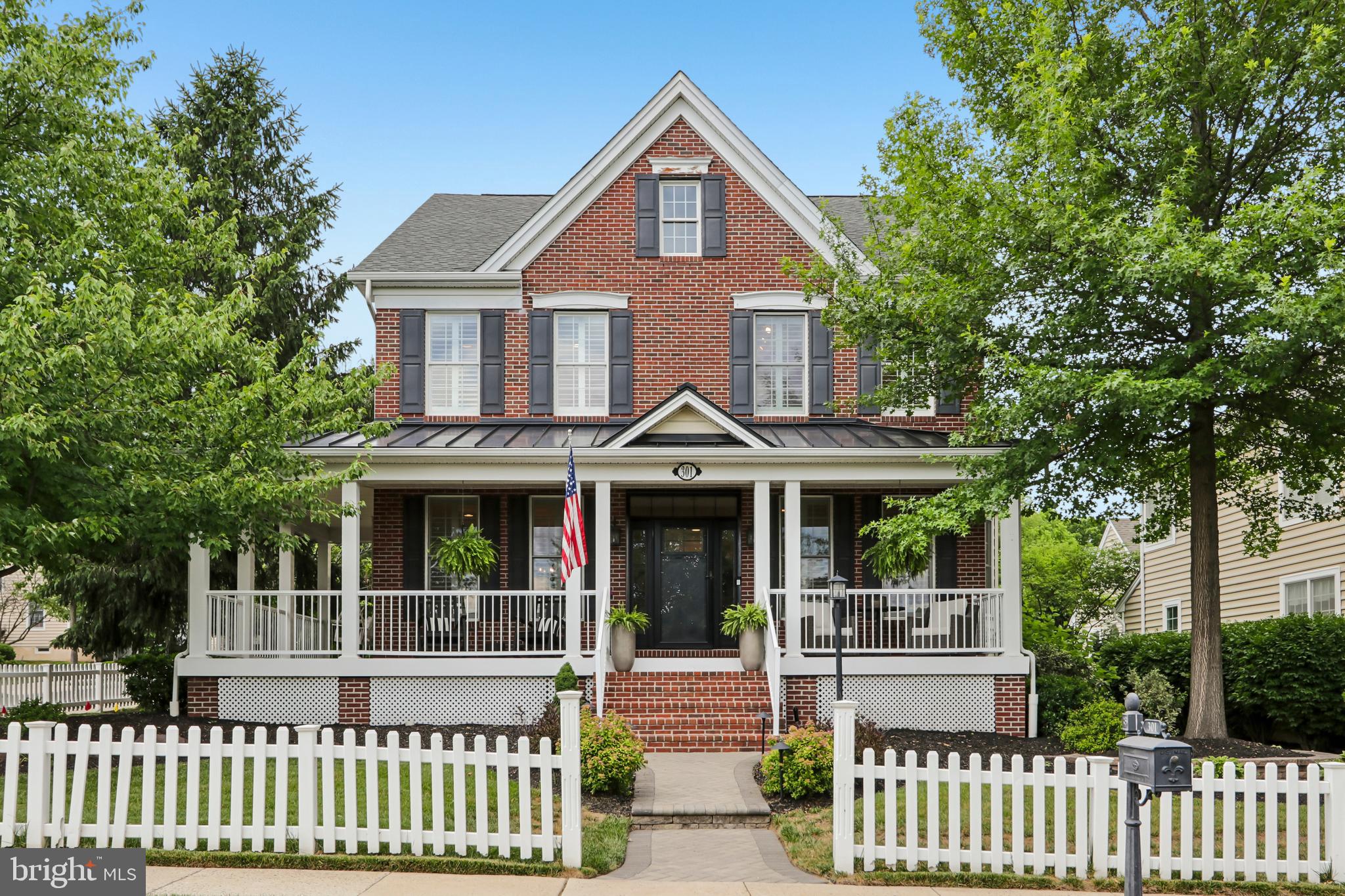 NEW BRITAIN WALK - Residential