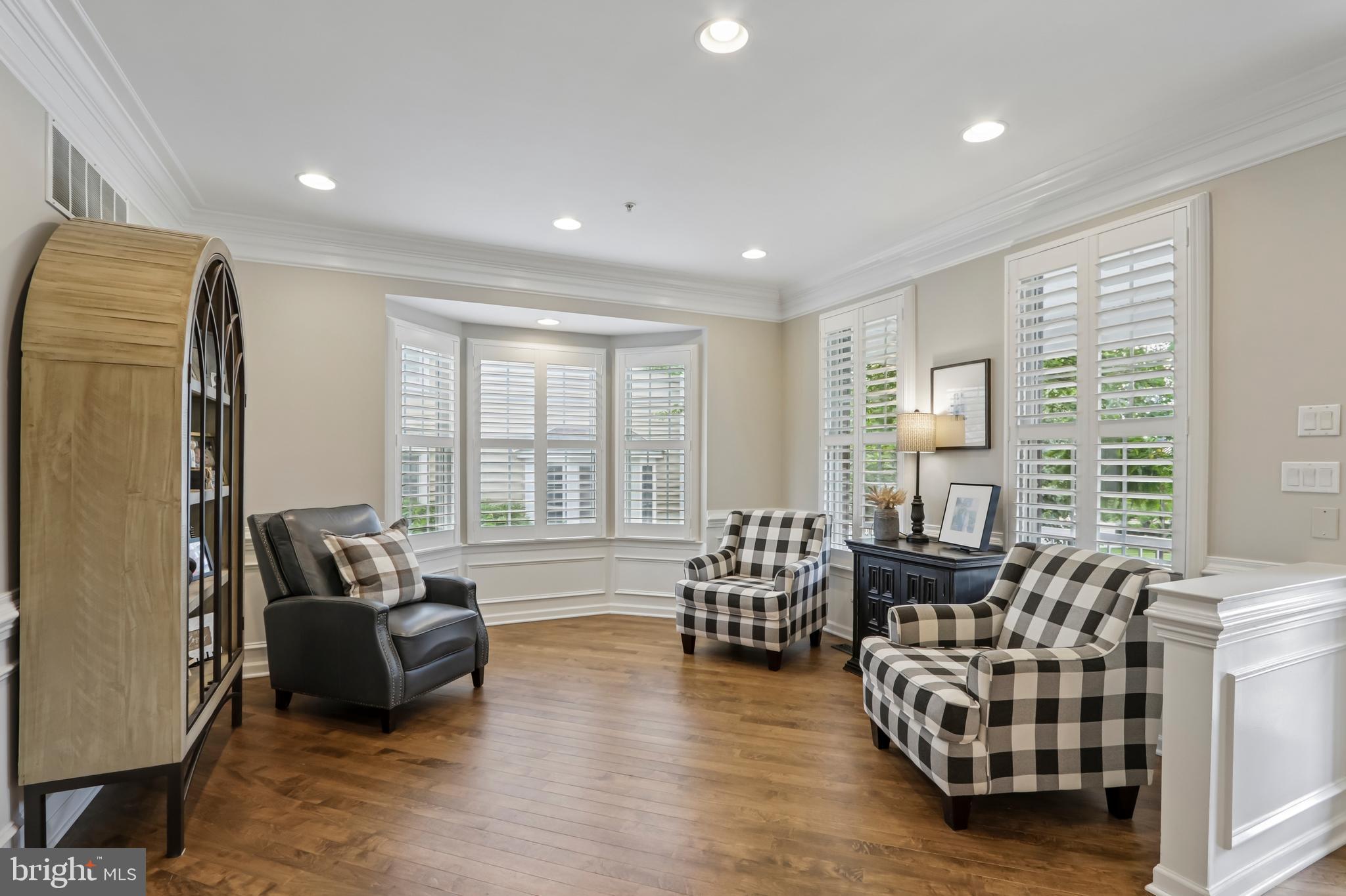 NEW BRITAIN WALK - Residential