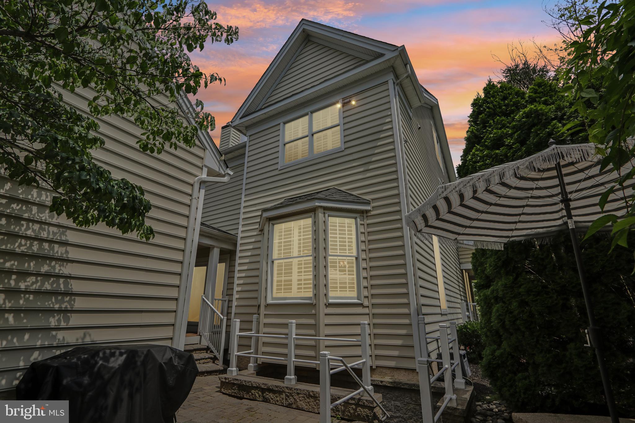 NEW BRITAIN WALK - Residential