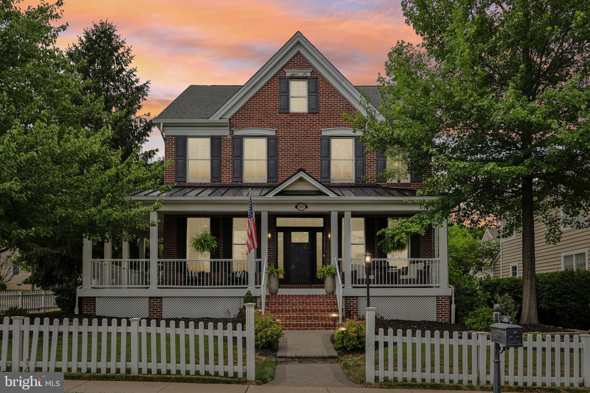 NEW BRITAIN WALK - Residential