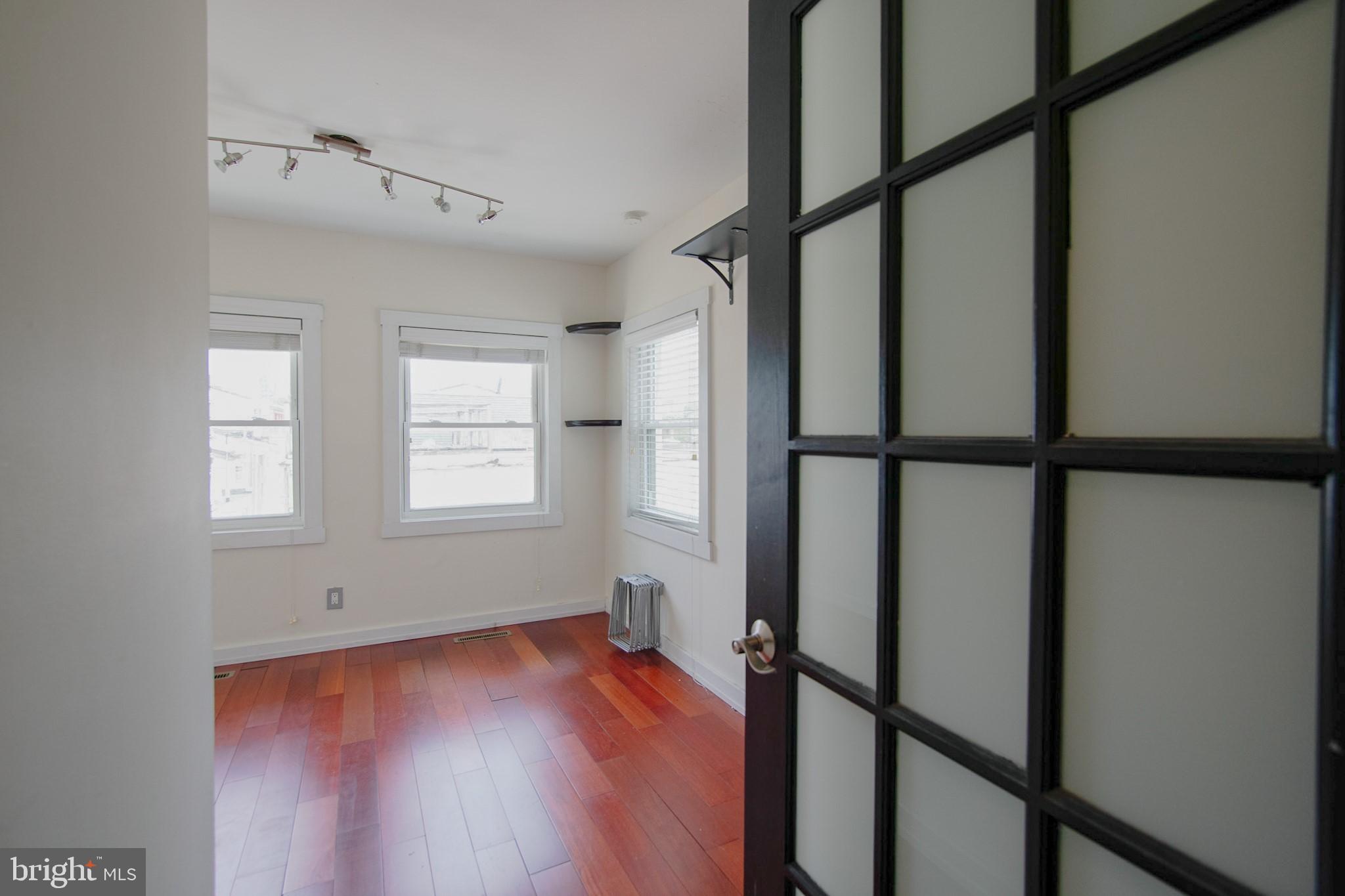 GRADUATE HOSPITAL - Residential Lease
