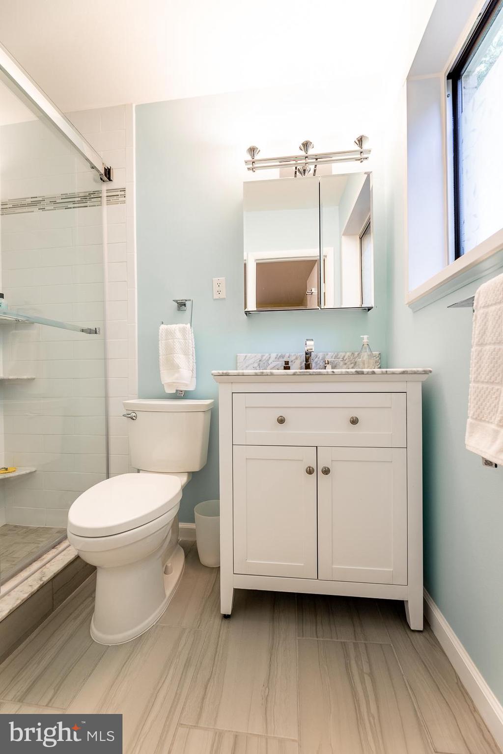 PARKSIDE CONDOMINIUMS - Residential Lease
