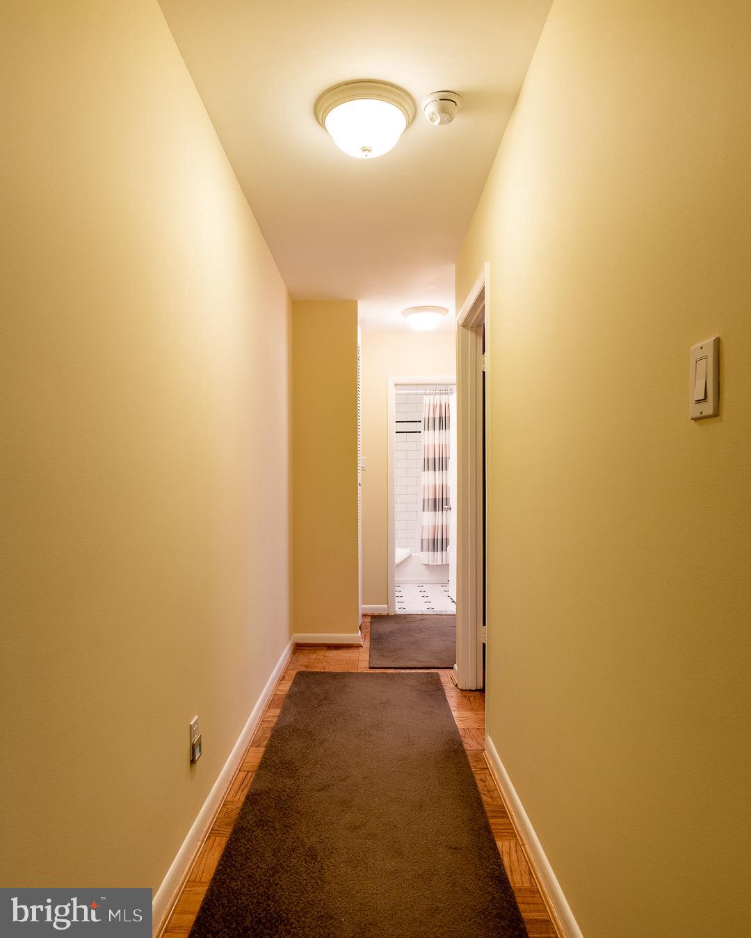 PARKSIDE CONDOMINIUMS - Residential Lease