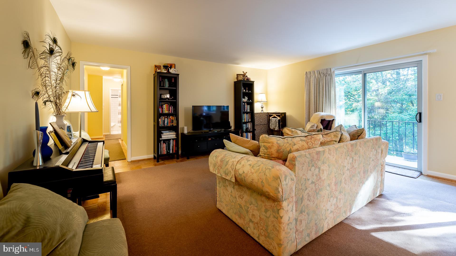 PARKSIDE CONDOMINIUMS - Residential Lease