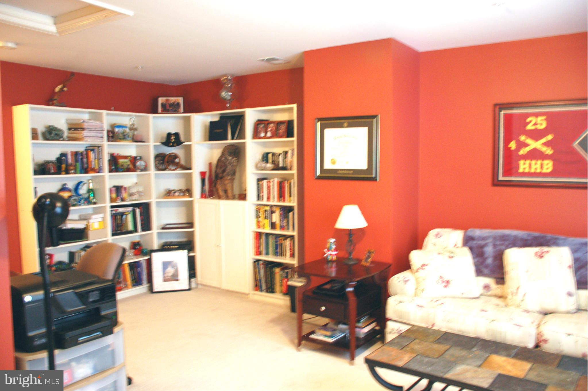 HUNTINGTON GROVE - Residential