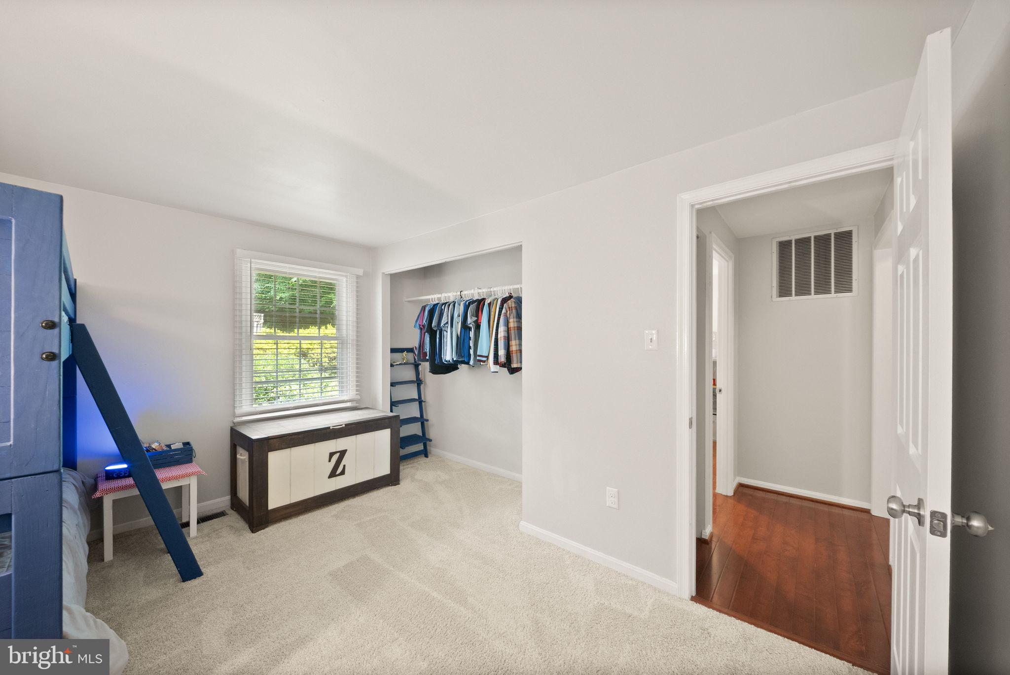 MONTCLAIR - Residential