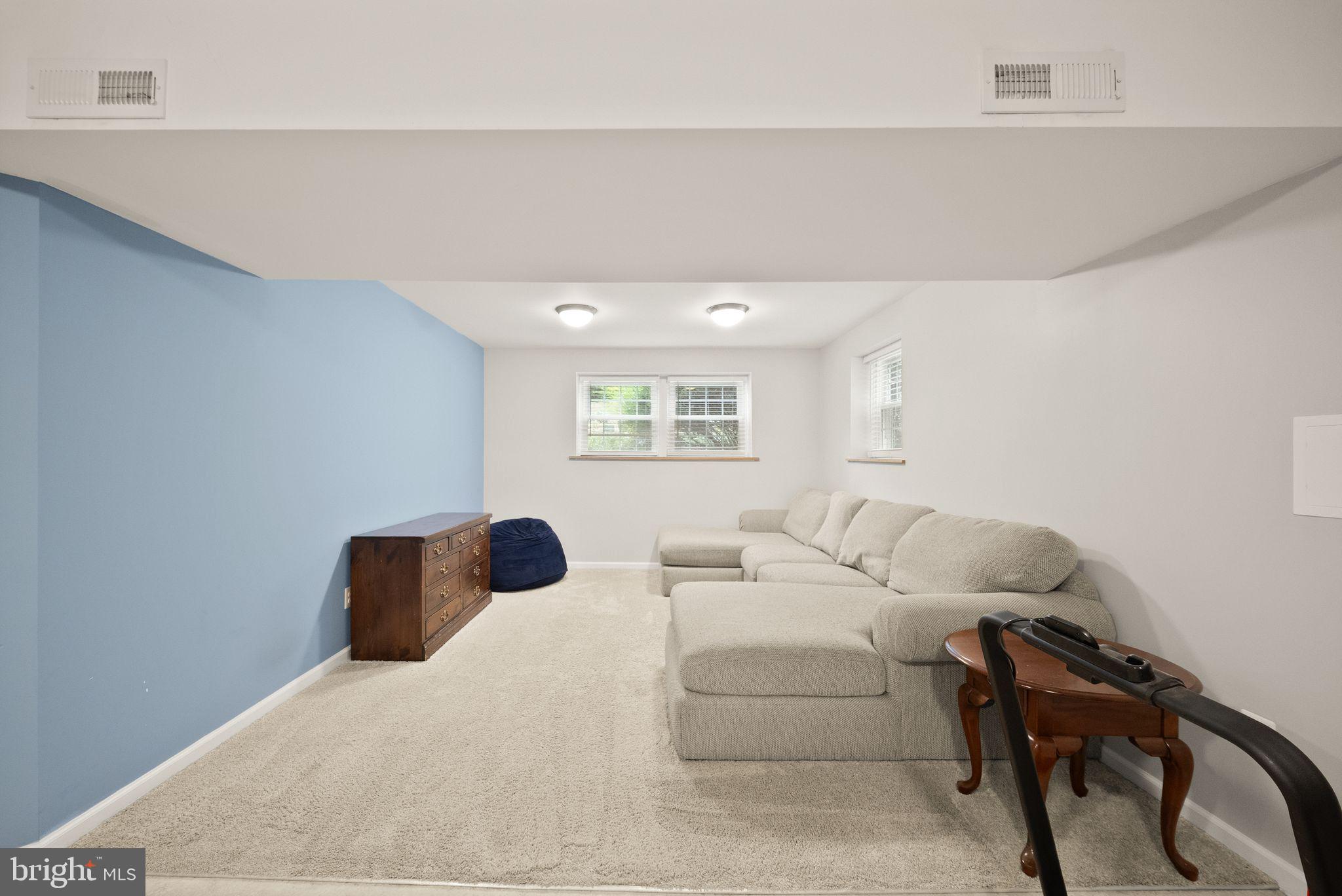 MONTCLAIR - Residential
