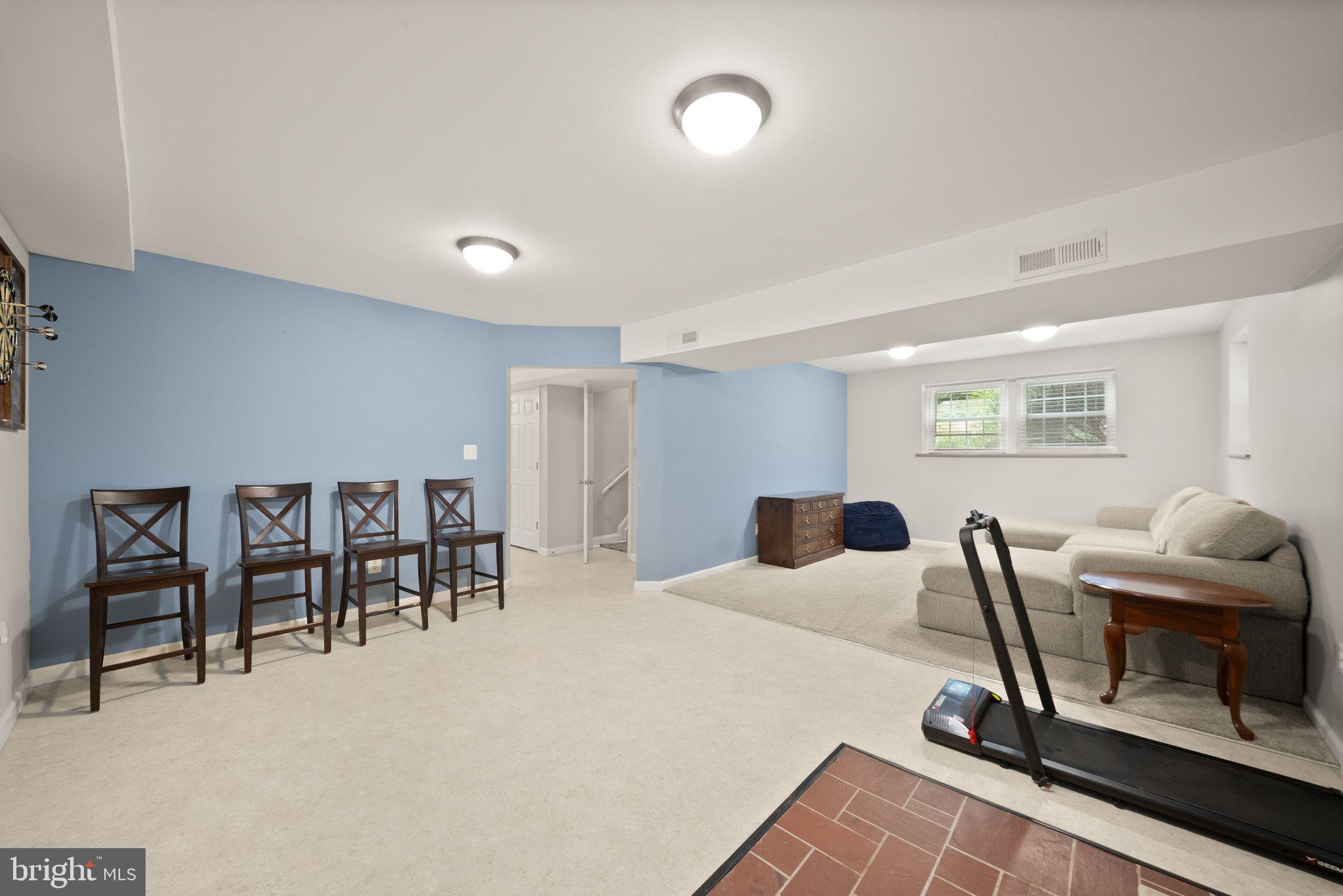 MONTCLAIR - Residential